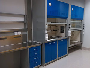 石油行業實驗室（shì）家具案例