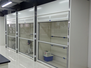 全（quán）鋼落地式通風櫃