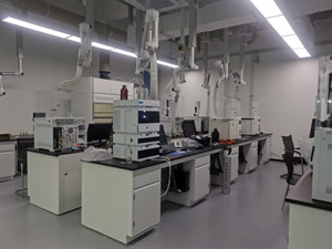 全鋼（gāng）儀（yí）器台03